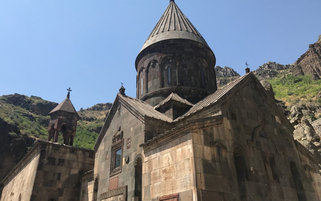 رحلتي إلى Garni Temple و  Gehard monastery في أرمينيا