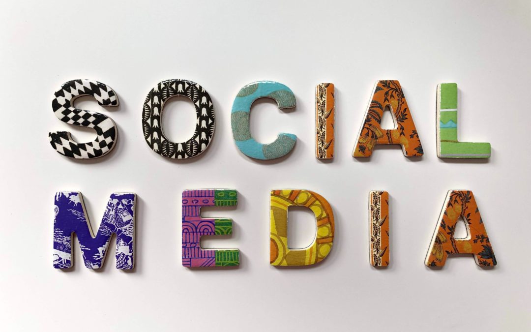 إدارة وصناعة محتوى لمواقع التواصل الاجتماعي – للشركات والمشاريع